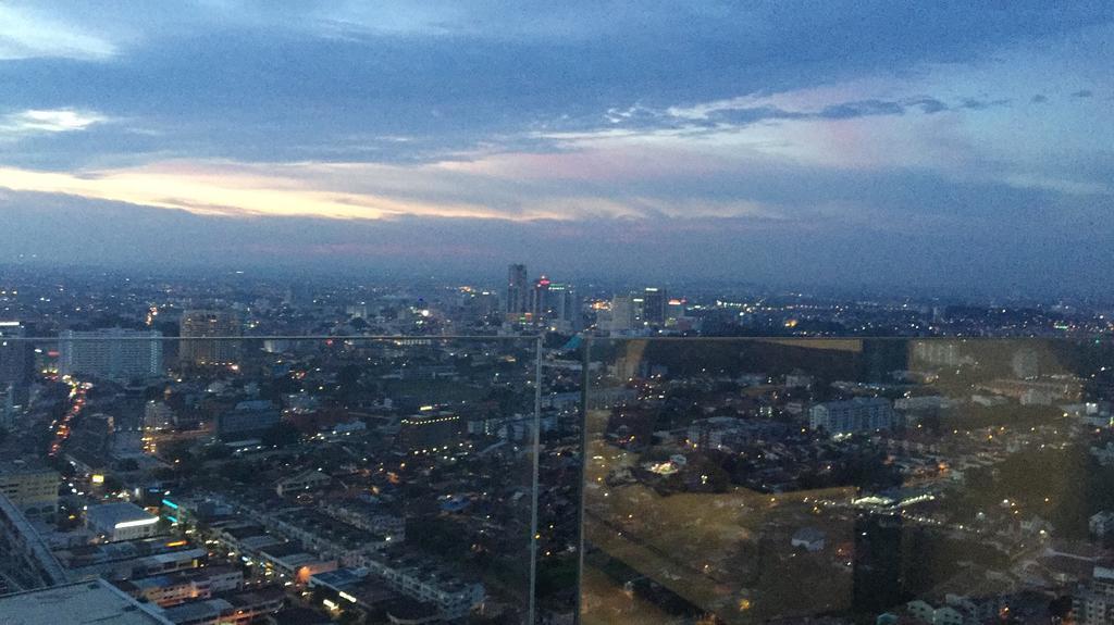 Sea & City View@Silverscape Malacca Bagian luar foto
