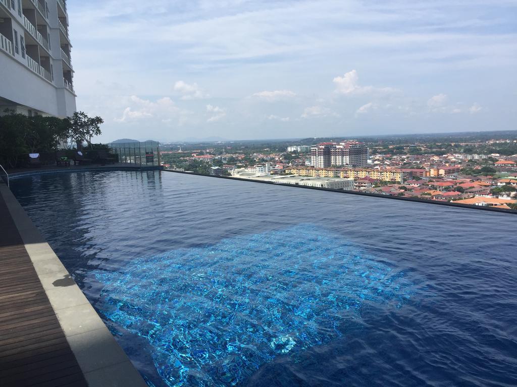 Sea & City View@Silverscape Malacca Bagian luar foto